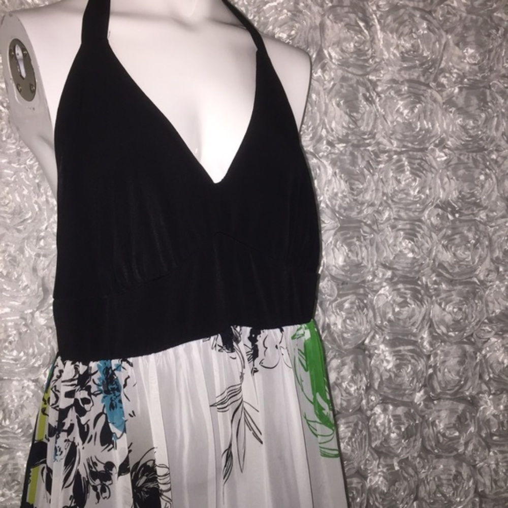 Torrid size 1 halter scarf dress EUC
